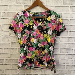 Women’s Caribbean Joe vibrant colored tropical print short sleeve t-shirt Medium